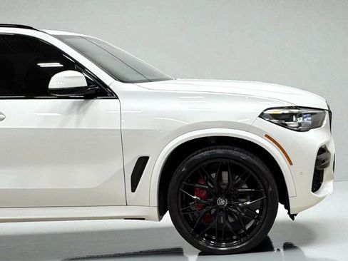 Used 2023 BMW X5 xDrive40i w/ M Sport Package image 12