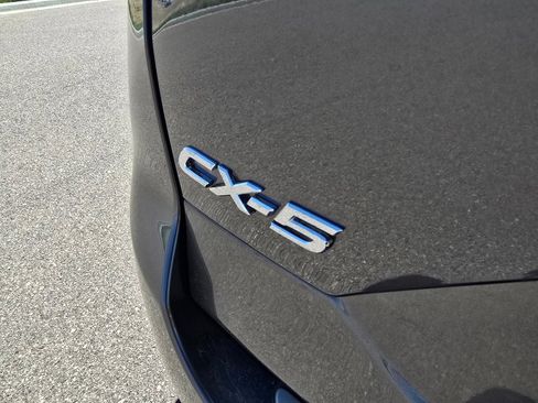 Used 2019 MAZDA CX-5 Touring image 10