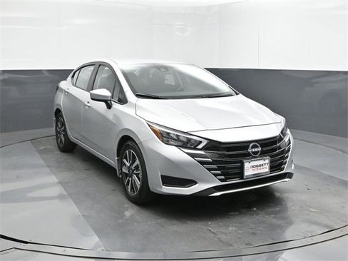 New 2025 Nissan Versa SV w/ Trunk Package image 22