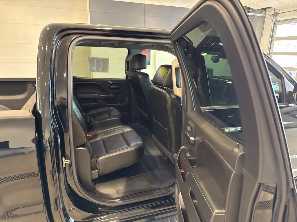Used 2018 GMC Sierra 1500 SLT AWD/4WD image 16