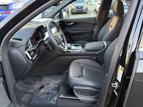 Used 2025 Audi Q7 2.0T Premium w/ Convenience Package image 30