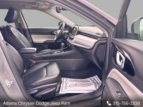 Used 2022 Jeep Compass Limited w/ Sun and Sound Group AWD/4WD image 13