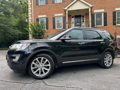 Used 2017 Ford Explorer Limited FWD image 1
