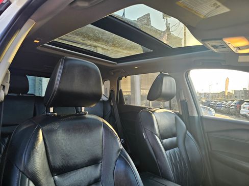 Used 2021 Nissan Rogue Platinum image 14