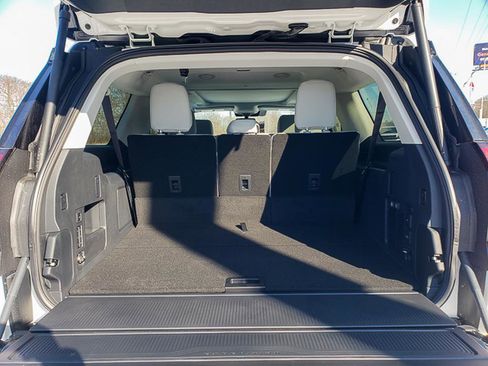 New 2025 Ford Expedition Max Platinum w/ Platinum Ultimate Package image 5