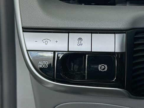 Used 2024 Hyundai Ioniq 5 SE image 16