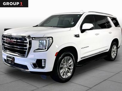 Used 2022 GMC Yukon SLT w/ SLT Premium Package