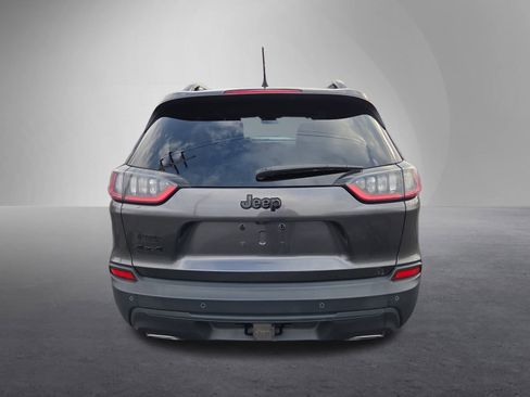 Used 2019 Jeep Cherokee Latitude Plus image 4