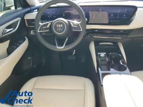 Used 2024 Buick Envision Avenir AWD/4WD image 17