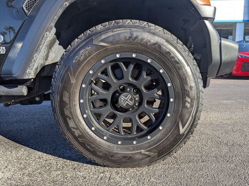 Used 2019 Jeep Wrangler Unlimited Sport S image 11