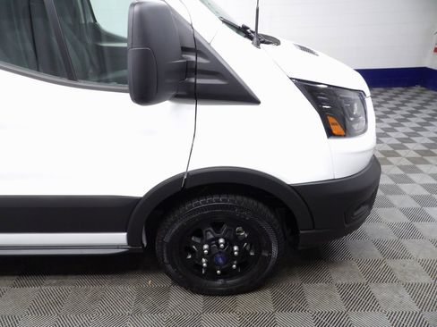 Used 2024 Ford Transit 250 Low Roof AWD image 28