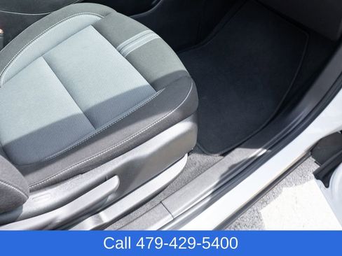 Used 2025 Chevrolet Blazer LT image 45