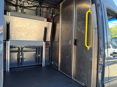 Used 2019 Mercedes-Benz Sprinter 144 image 13
