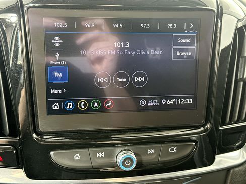 Used 2020 Chevrolet Traverse LT w/ LT Premium Package AWD/4WD image 15