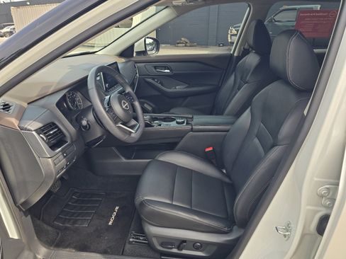 Certified 2023 Nissan Rogue SL AWD/4WD image 12