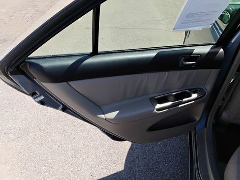 Used 2003 Toyota Camry V6 image 19