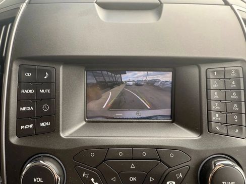 Used 2017 Ford Edge SE AWD/4WD image 14