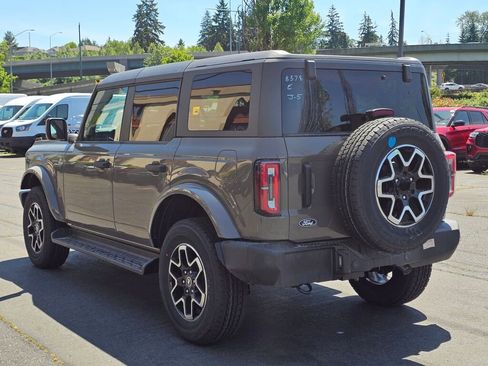 New 2026 Ford Bronco Outer Banks AWD/4WD image 3