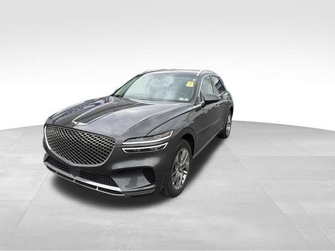Used 2025 Genesis GV70 2.5T AWD/4WD image 4