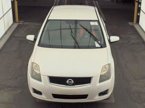 Used 2010 Nissan Sentra 2.0 SR w/ Convenience Pkg image 2