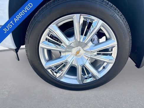 New 2026 Chevrolet Silverado 1500 High Country AWD/4WD image 10