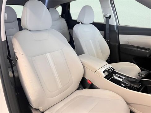 Used 2025 Hyundai Tucson SEL image 12