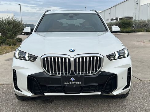 Certified 2025 BMW X5 xDrive40i w/ M Sport Package image 11