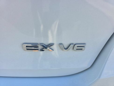 Used 2019 Kia Sorento EX FWD image 5