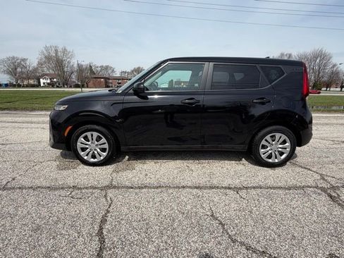 Used 2021 Kia Soul LX image 7