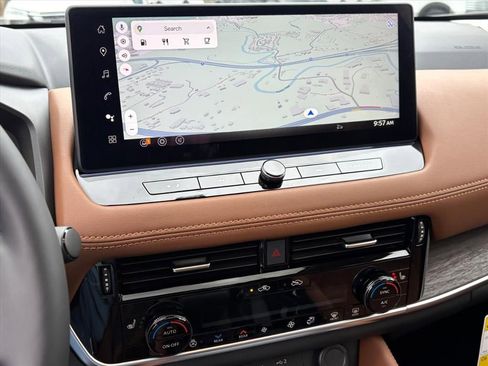 New 2026 Nissan Rogue Platinum image 9