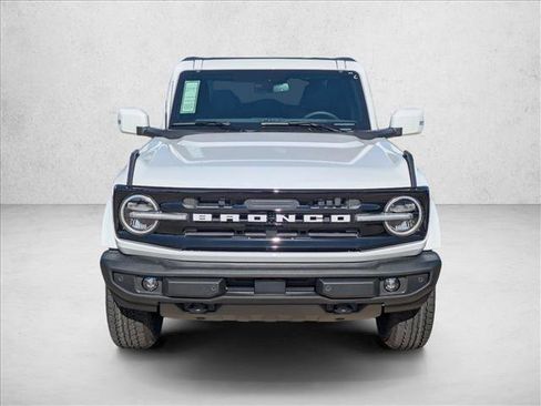 New 2025 Ford Bronco Outer Banks image 6