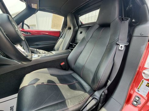 Used 2019 MAZDA MX-5 Miata RF Grand Touring RWD image 21