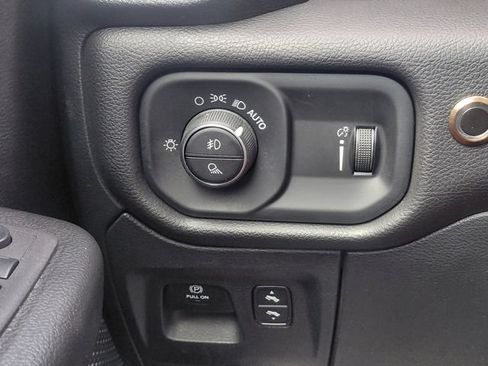 Used 2023 RAM 1500 Big Horn AWD/4WD image 21