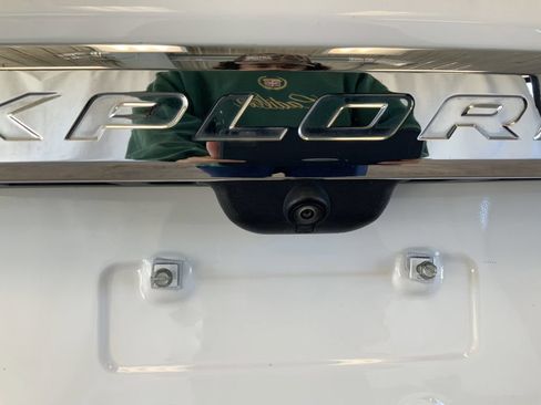 Used 2023 Ford Explorer XLT w/ Equipment Group 202A AWD/4WD image 13