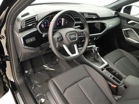 New 2025 Audi Q3 2.0T Premium image 15