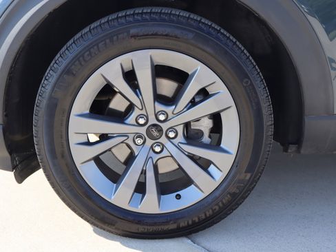 Used 2023 Ford Explorer XLT w/ Equipment Group 202A image 34