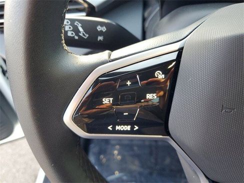 Used 2023 Volkswagen ID.4 Pro S image 21