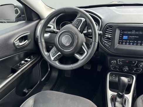 Used 2018 Jeep Compass Sport w/ Tech Group image 12