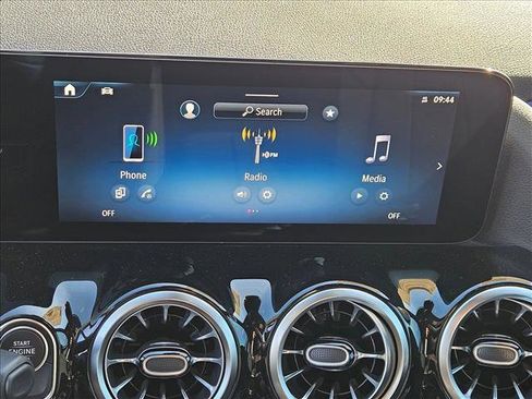 New 2026 Mercedes-Benz GLA 250 image 12