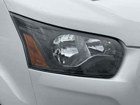 Used 2025 Ford Transit 250 Low Roof w/ Exterior Upgrade Package RWD image 8