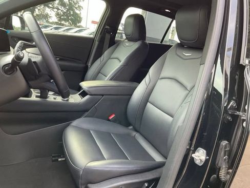 Used 2025 Cadillac XT4 Sport w/ Cold Weather Package FWD image 14