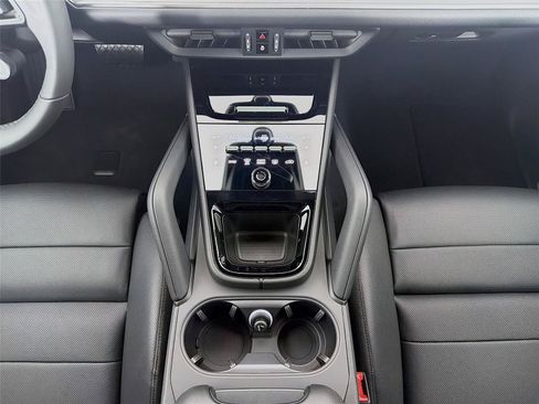 New 2026 Porsche Cayenne AWD/4WD image 18