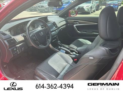 Used 2017 Honda Accord Touring image 11