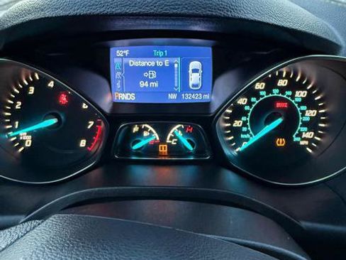 Used 2015 Ford Escape SE AWD/4WD image 10