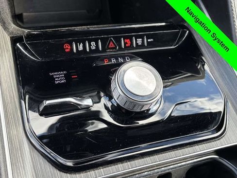 Used 2023 Jeep Wagoneer L Series II image 22