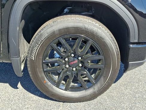 New 2026 GMC Sierra 1500 Elevation image 6