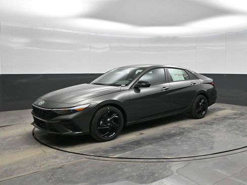 New 2026 Hyundai Elantra Sport image 1