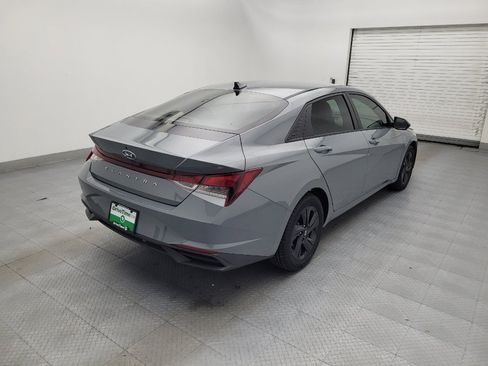 Used 2021 Hyundai Elantra SEL w/ Convenience Package FWD image 9
