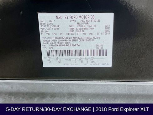 Used 2018 Ford Explorer XLT image 36