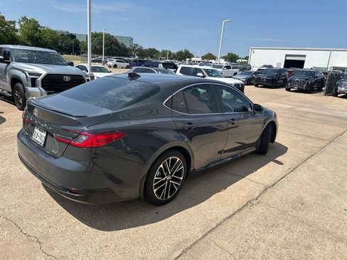 Used 2025 Toyota Camry XLE w/ Premium Package FWD image 1